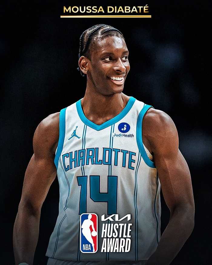 NBA官方：黄蜂内线迪亚巴特荣膺拼搏奖 击败追梦哈特等对手